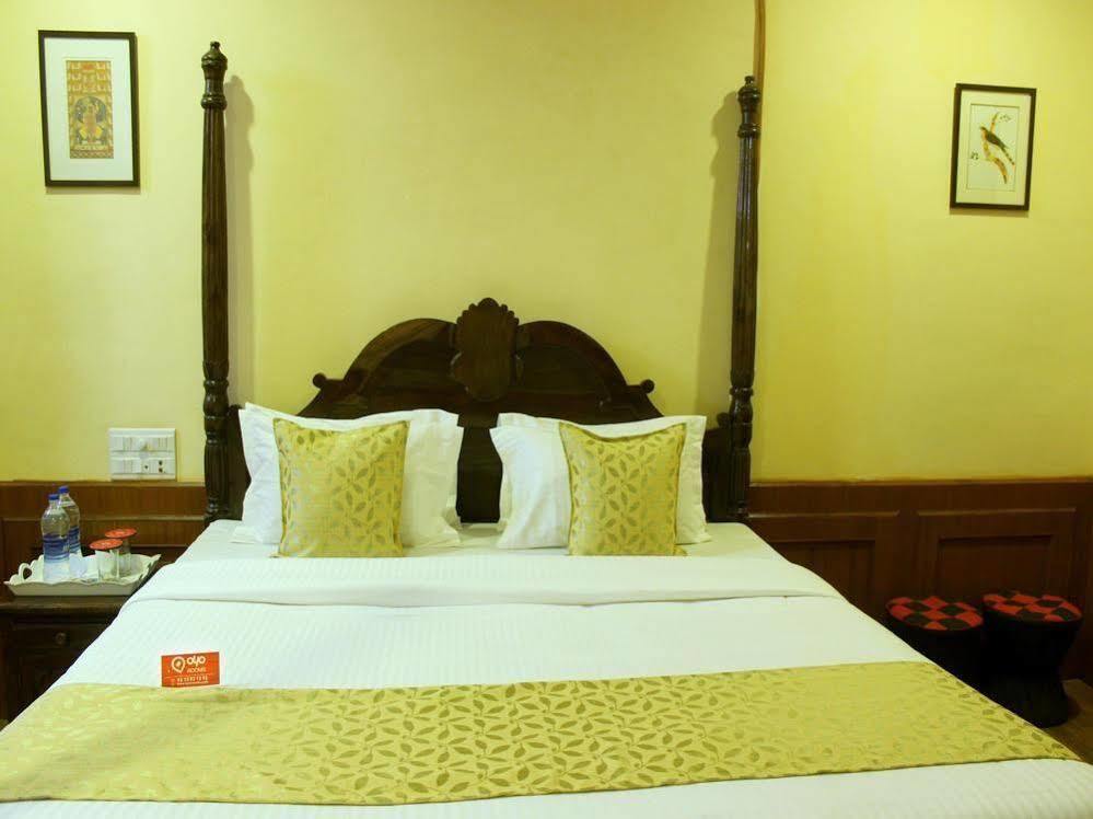 Oyo 1159 Hotel Chandra Prakash Udaipur Bagian luar foto