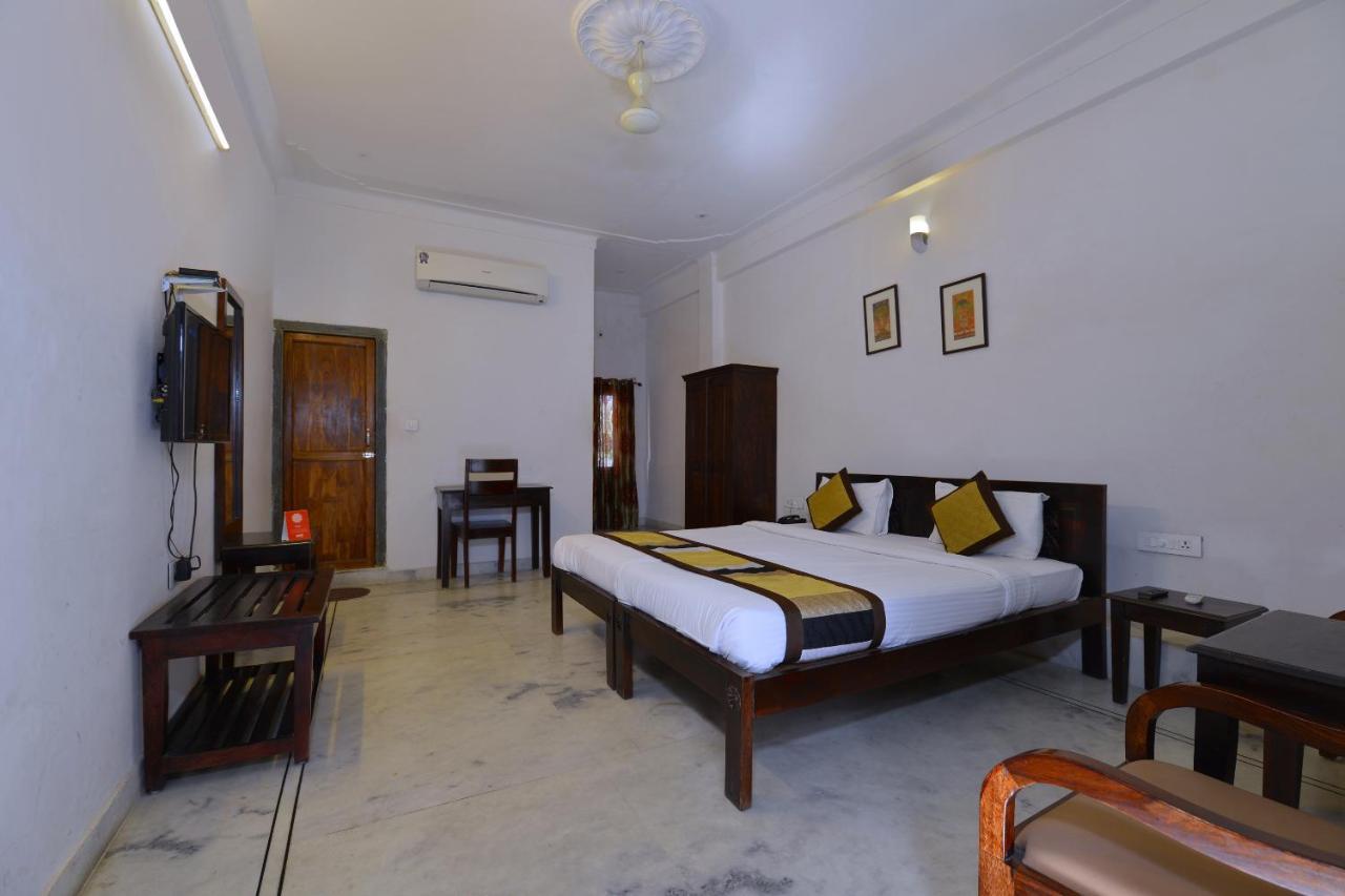 Oyo 1159 Hotel Chandra Prakash Udaipur Bagian luar foto