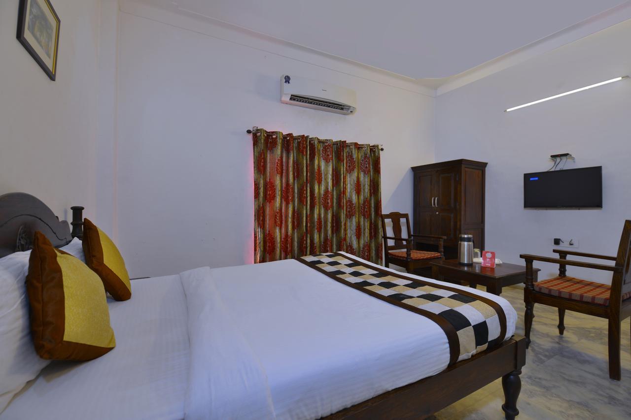 Oyo 1159 Hotel Chandra Prakash Udaipur Bagian luar foto